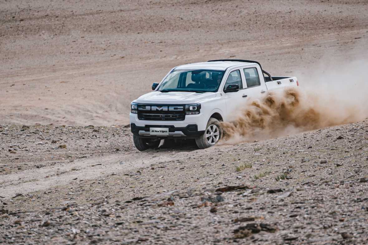 JMC Vigus Bakkie with impressive interior